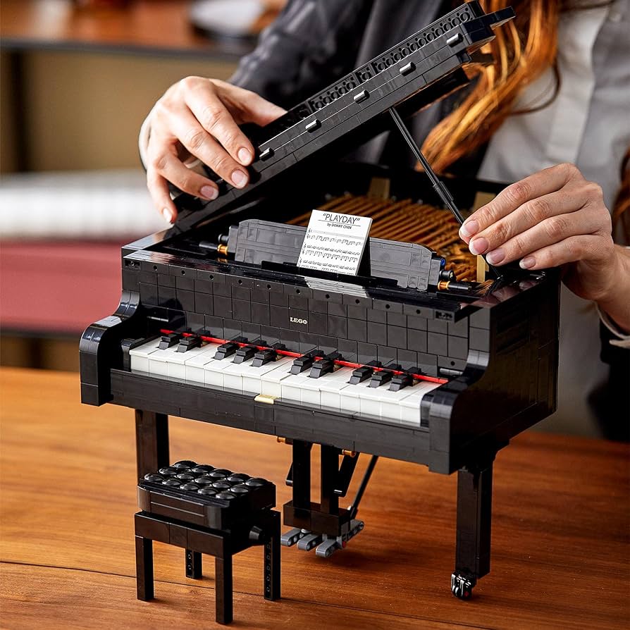 LEGO 21323 Ideas The Grand Piano Construction Model Display